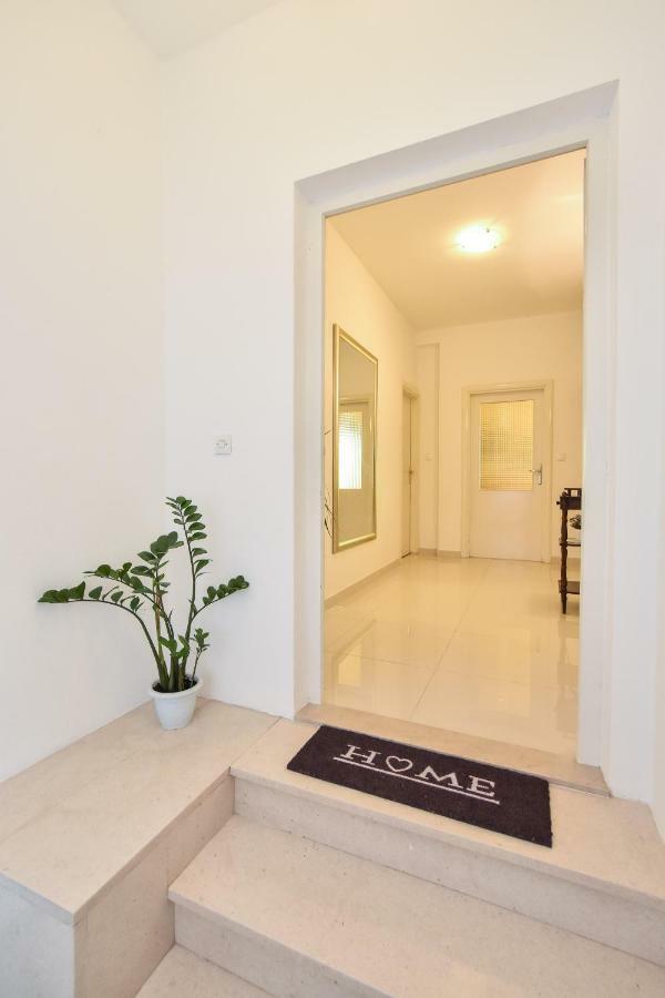 Apartment Bezic Kaštela Eksteriør bilde