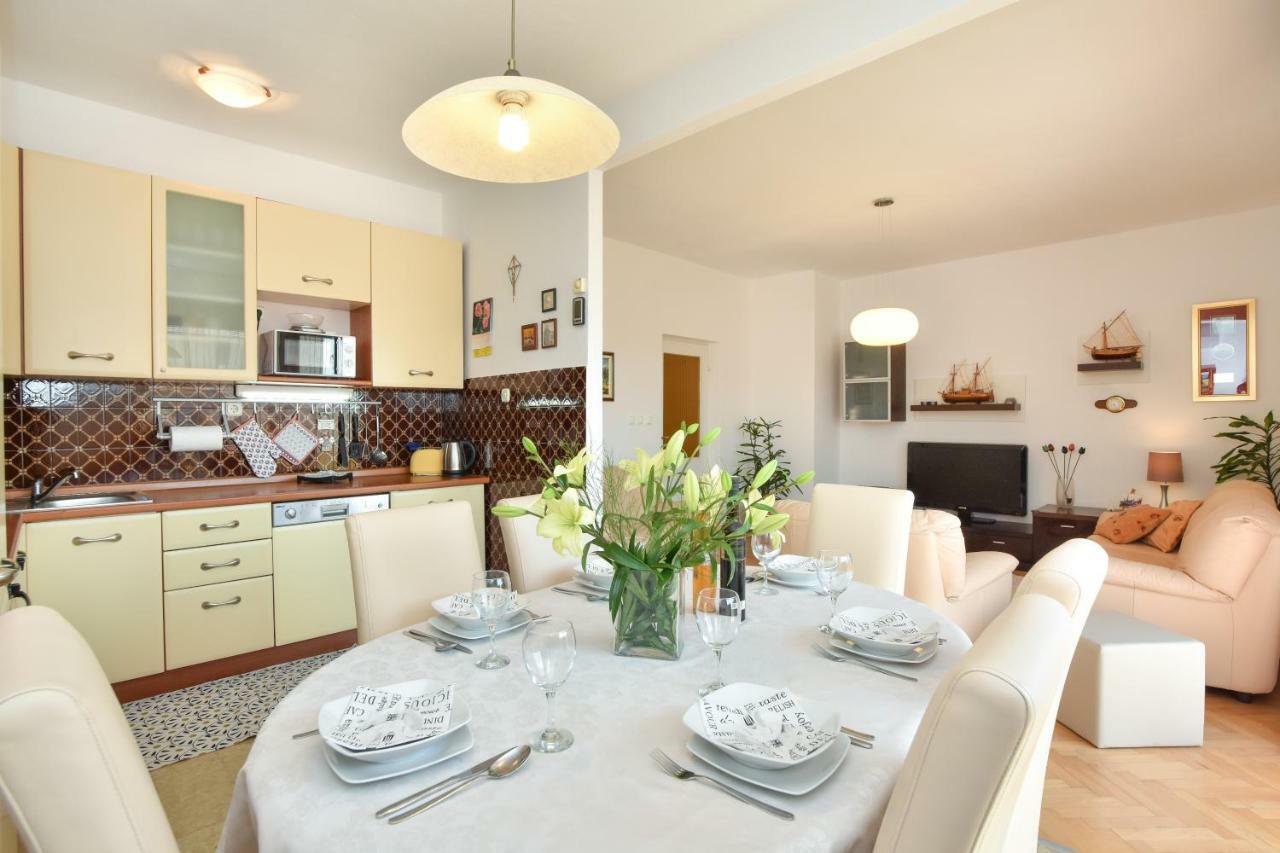 Apartment Bezic Kaštela Eksteriør bilde